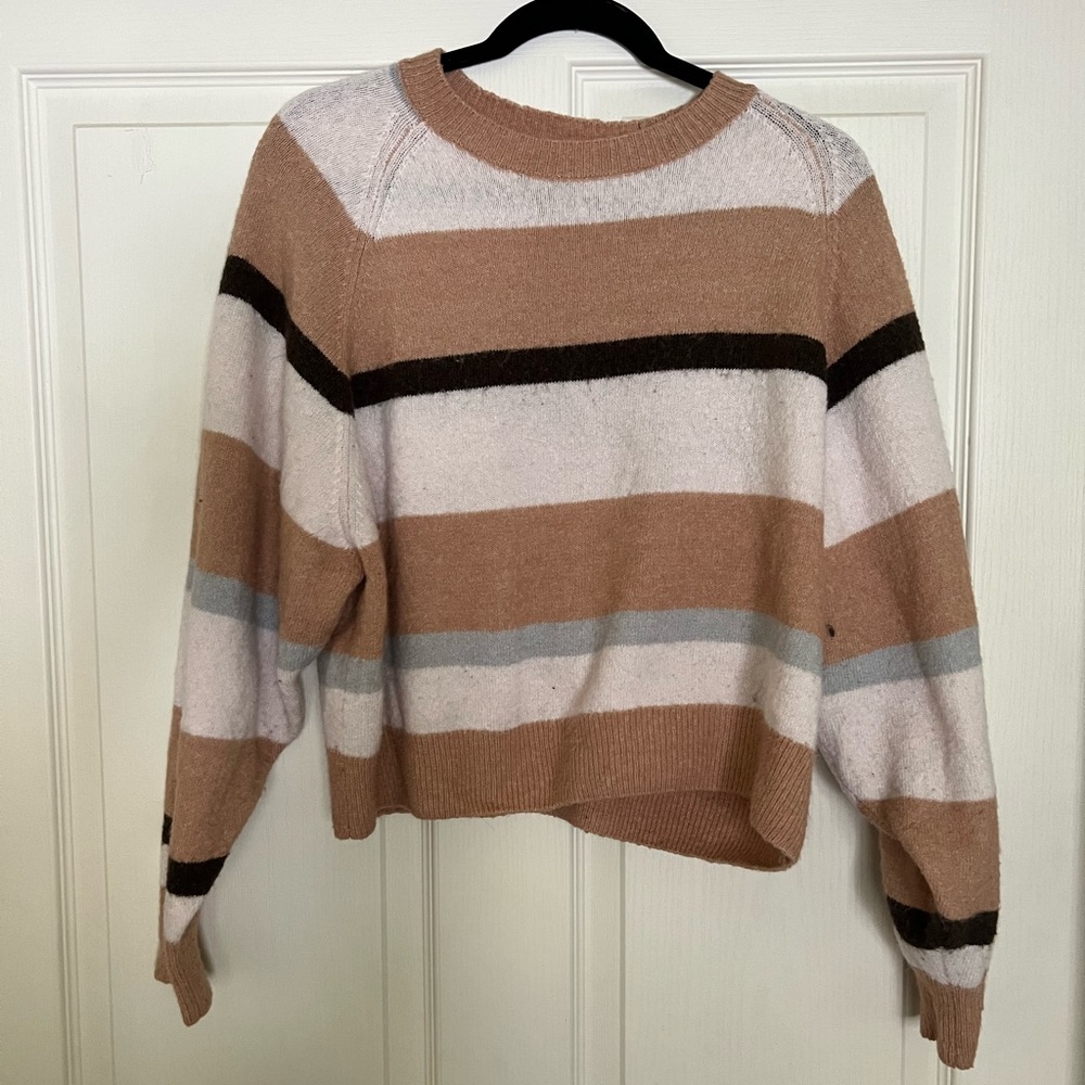 Stripped oversized urban outfitters sweater. Size XS